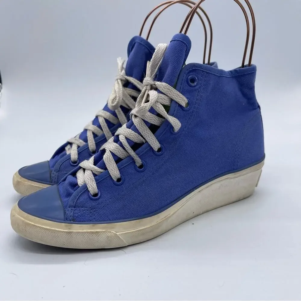 Converse All Star Wedge Sneakers. Size 7. 1.5